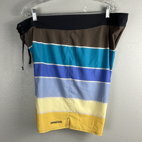 Patagonia board shorts - size 38 - Picture 6 of 7